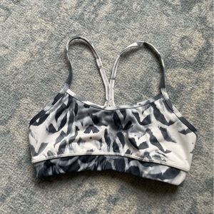Lululemon Flow Y Bra in Pretty Plume Angel Wing Black